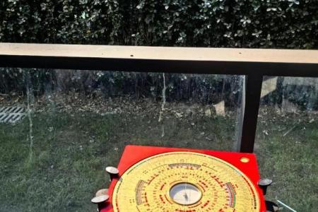 西侧是高楼风水