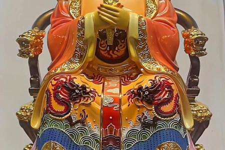 财神爷龙五爷  身上带龙的财神爷像