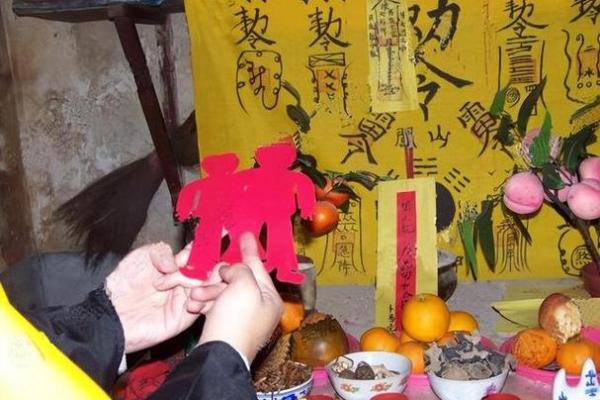 风水师：坟墓前最怕放什么东西