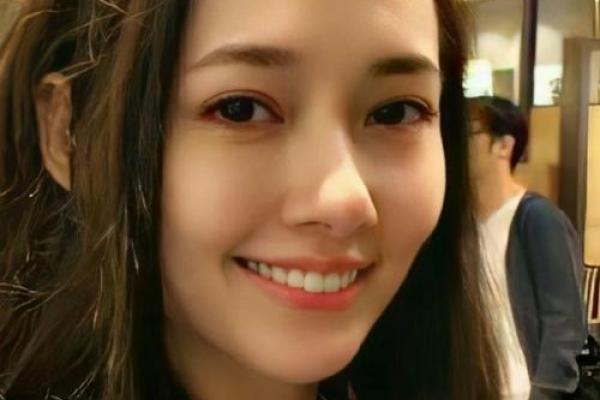 向佐八字命理,命理师预言郭碧婷