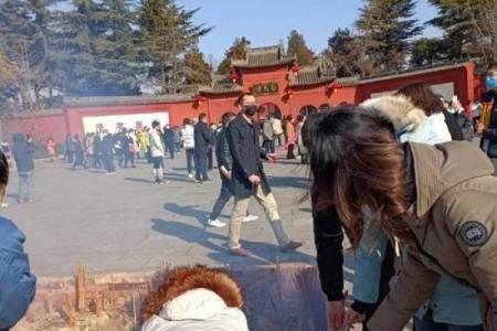 民间传说中的烧蛋算命