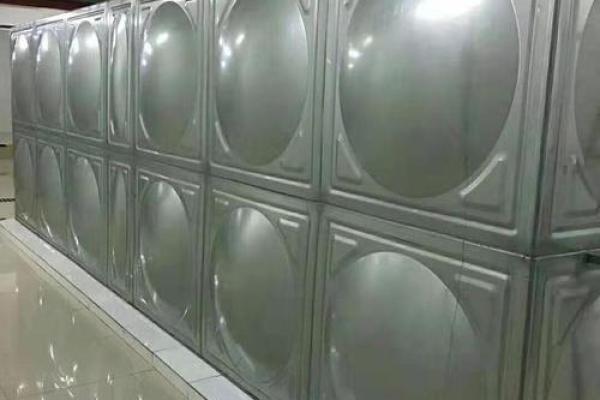 房子楼顶上有水相的风水